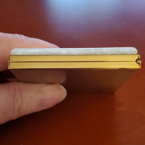 Vintage White Confetti Lucite Compact Case - Picture 5 of 8